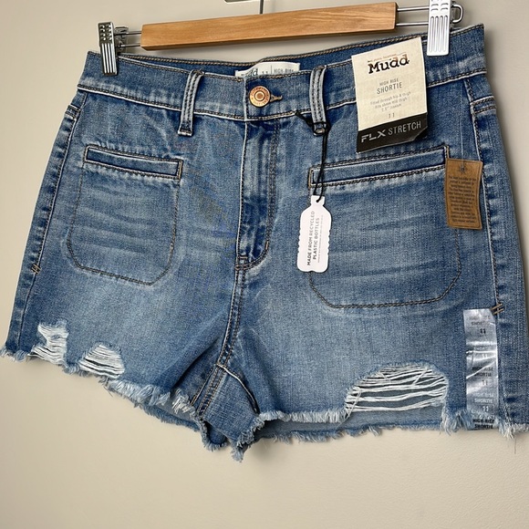 Mudd High Rise Shortie Jean Shorts - Picture 2 of 10